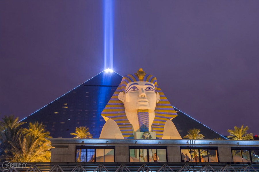 لاس وگاس – هتل لاکسور (The Hotel Luxor) با 4400 اتاق