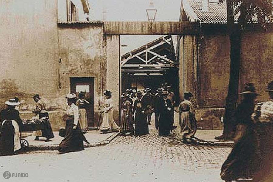 کارگران در حال خروج از کارخانه لومیر (1895) Workers Leaving the Lumière Factory