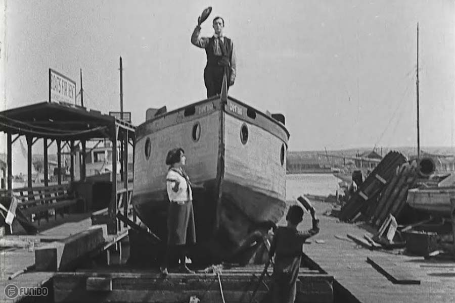 قایق (1921) The Boat