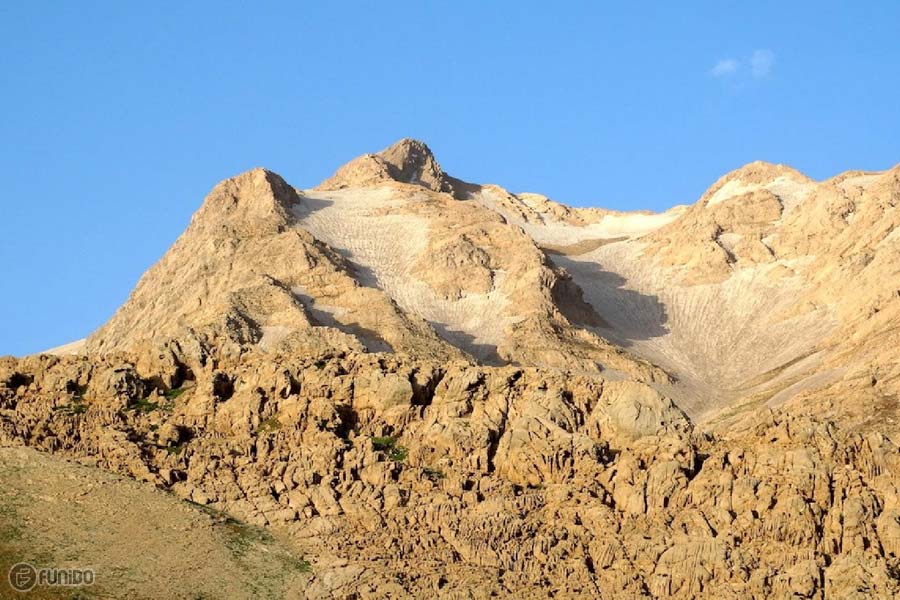 زردکوه – ارتفاع 4221 متر