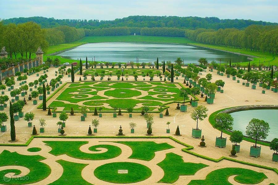 باغ های ورسای در منطقه ورسای فرانسه